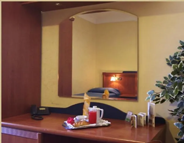 Отель Tre Stelle Рим